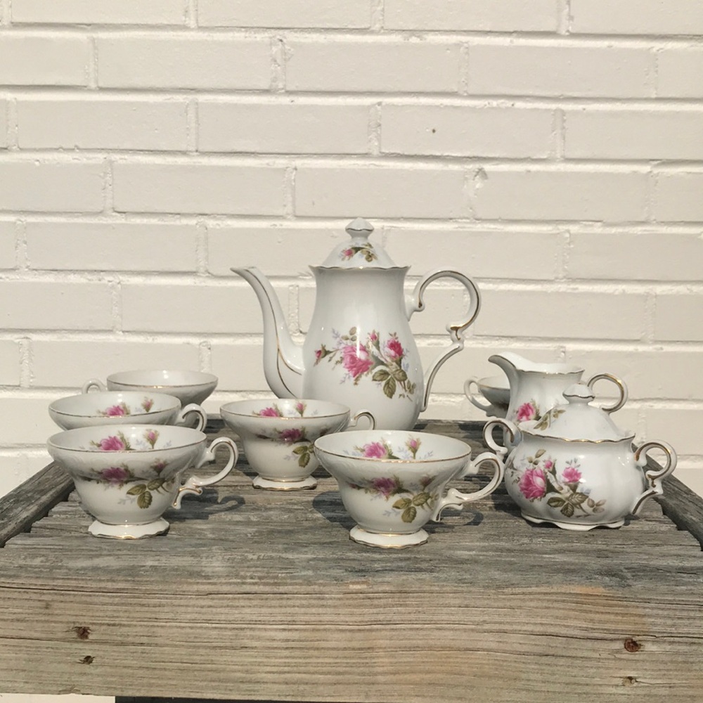Vintage tea set English rose teapot and teacups china